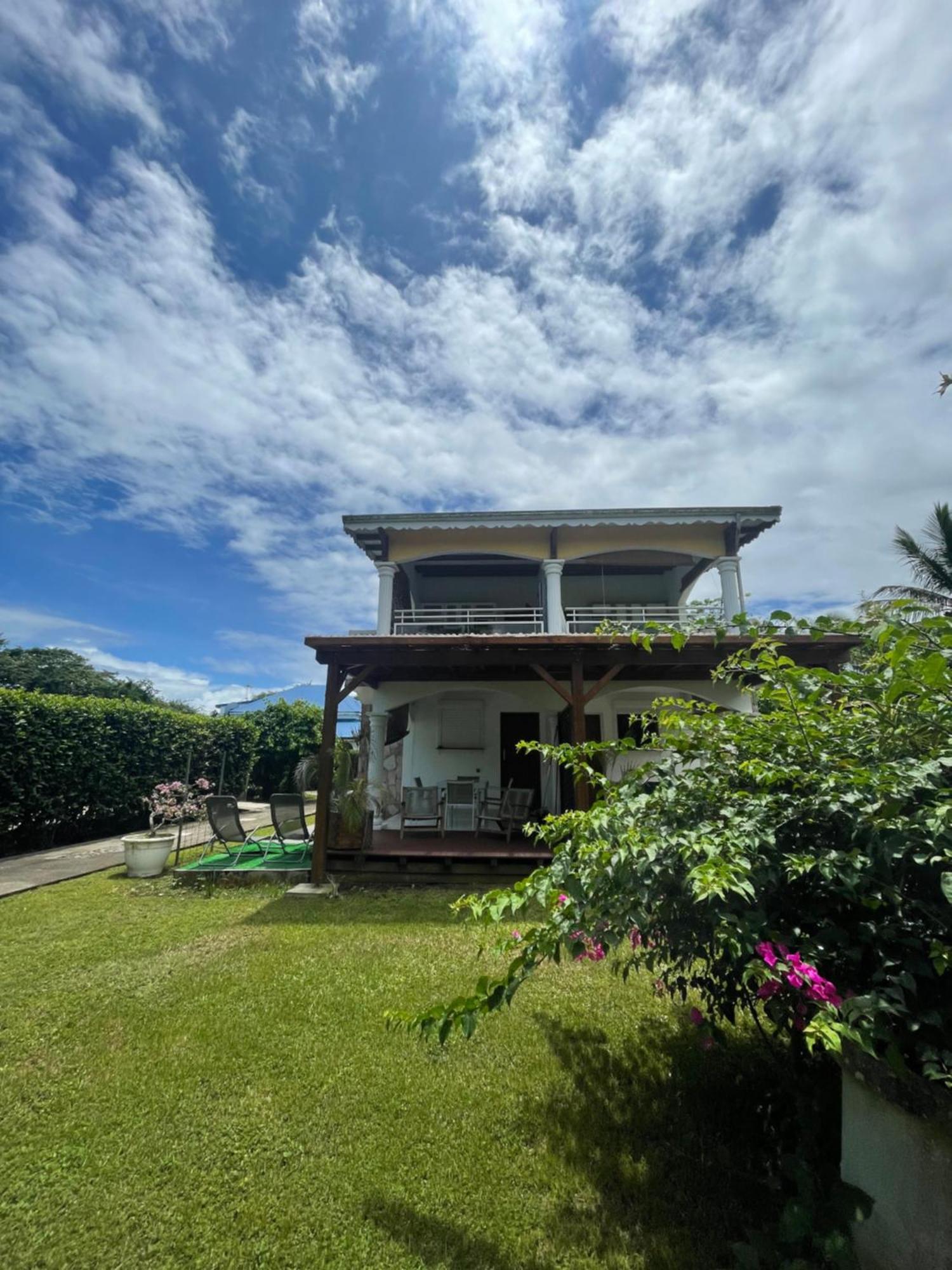 Appartement Coeur De Papillon Baie-Mahault Exterior foto